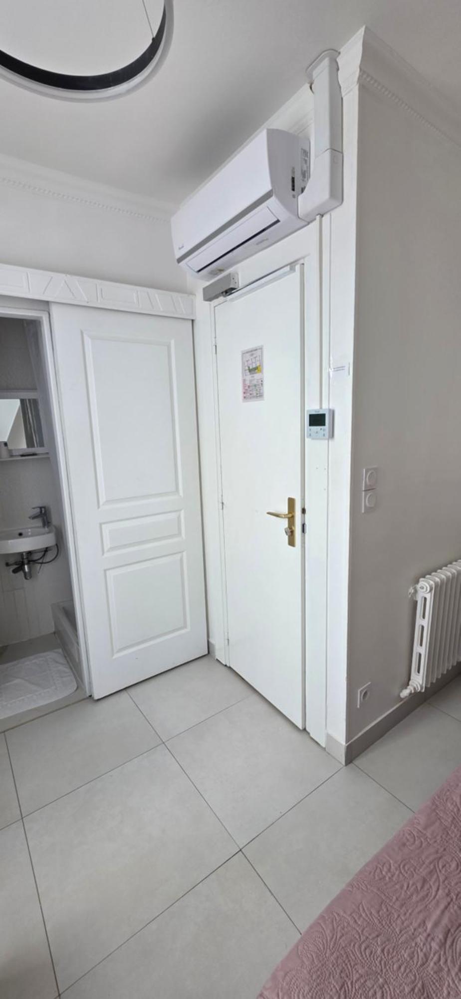 Single Room (without lift)